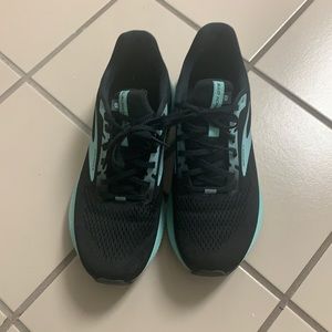 Brooks Launch 8